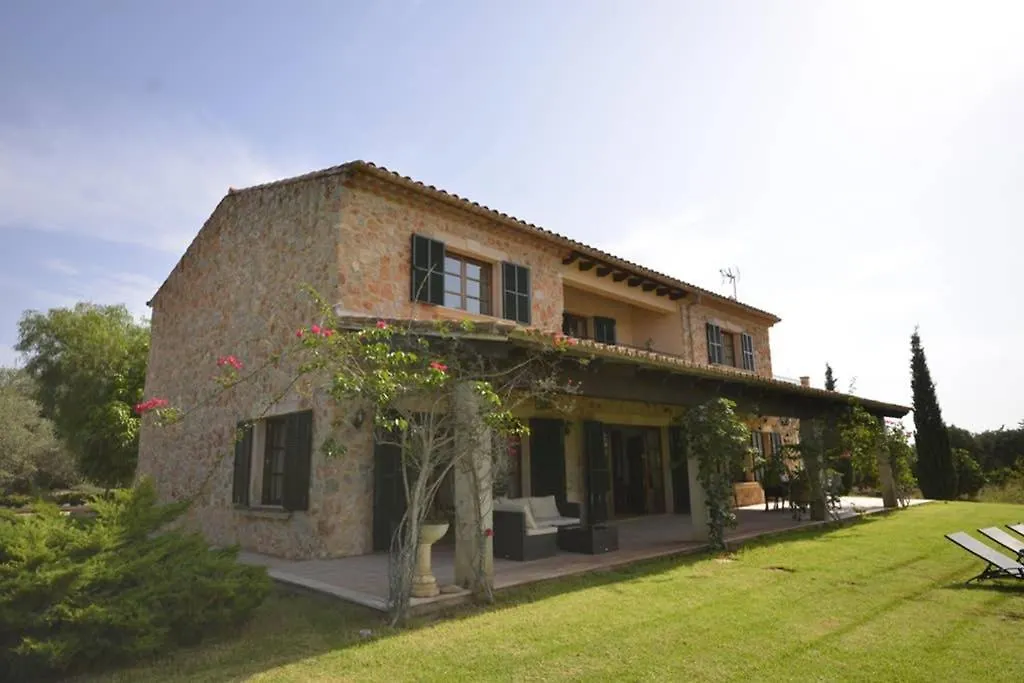 ecovilla jeanine inca with pool tennis 10000m2